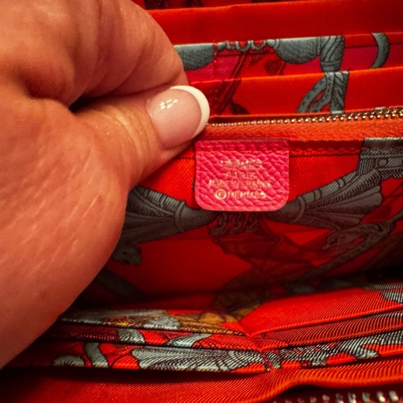 Hermes Orange and Pink Women's Wallet - Picture 1 of 8